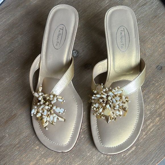 Talbots Gold Leather Jewelled Beaded Mule Elegant Dress Sandals Low Heel Size 7 - Picture 12 of 16